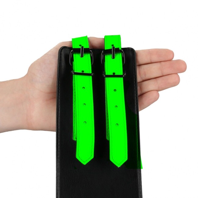 Набор для бондажа Thigh Cuffs with Belt and Handcuffs - размер L-XL Набор для бондажа Thigh Cuffs with Belt and Handcuffs - размер L-XL