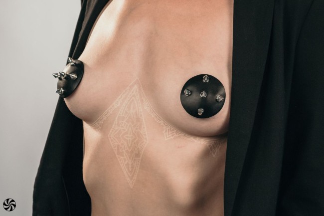 Черные пэстисы с шипами Royce Черные пэстисы с шипами Royce