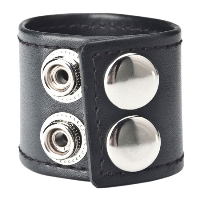 Хомут-утяжка для мошонки из искусственной кожи на клепках SNAP BALL STRETCHER Хомут-утяжка для мошонки из искусственной кожи на клепках SNAP BALL STRETCHER