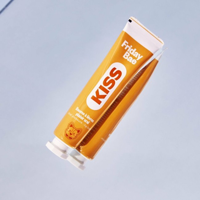 Возбуждающий бальзам для губ Friday Bae Kiss - 15 мл. Возбуждающий бальзам для губ Friday Bae Kiss - 15 мл.