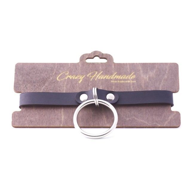 Черный кожаный чокер с большим кольцом Черный кожаный чокер с большим кольцом