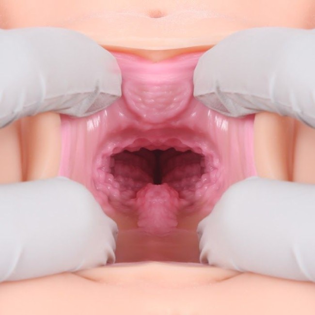 Телесный мастурбатор Victoria с двойным слоем материала Телесный мастурбатор Victoria с двойным слоем материала