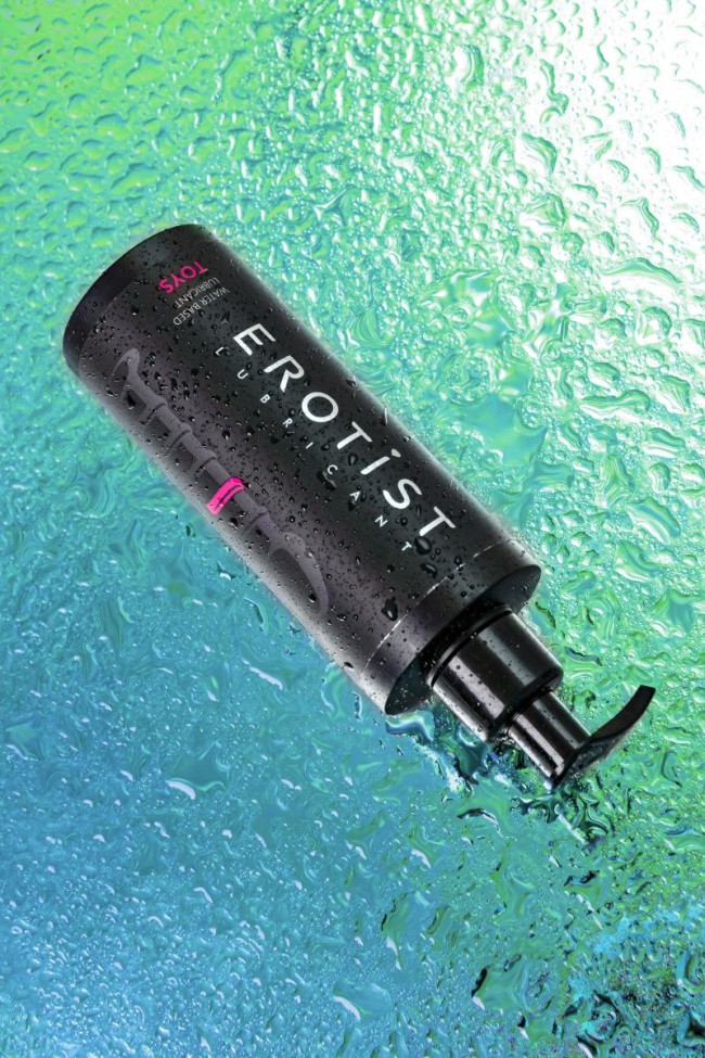 Лубрикант на водной основе Erotist Toys для использования с игрушками - 250 мл. Лубрикант на водной основе Erotist Toys для использования с игрушками - 250 мл.