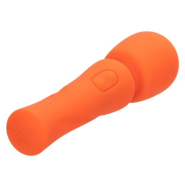 Оранжевый вибромассажер Stella Liquid Silicone Mini Massager - 14,5 см. Оранжевый вибромассажер Stella Liquid Silicone Mini Massager - 14,5 см.
